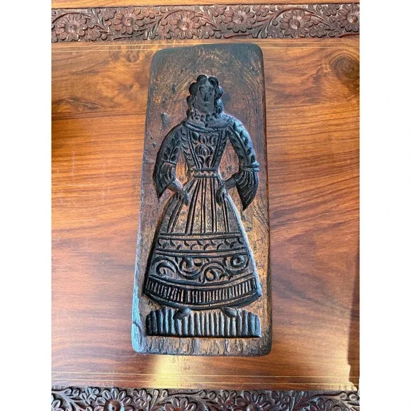 Vintage Butter Mold Style Wall Plaque 1971